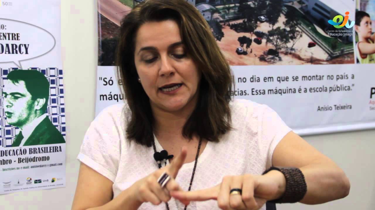 Jaqueline Moll fala sobre a construção de programas em Educação Integral
