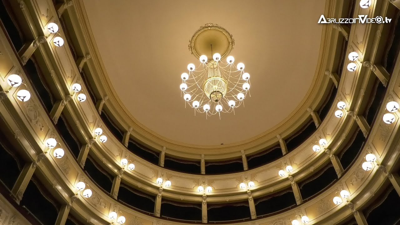 Il Teatro Comunale “Fedele Fenaroli” torna a splendere