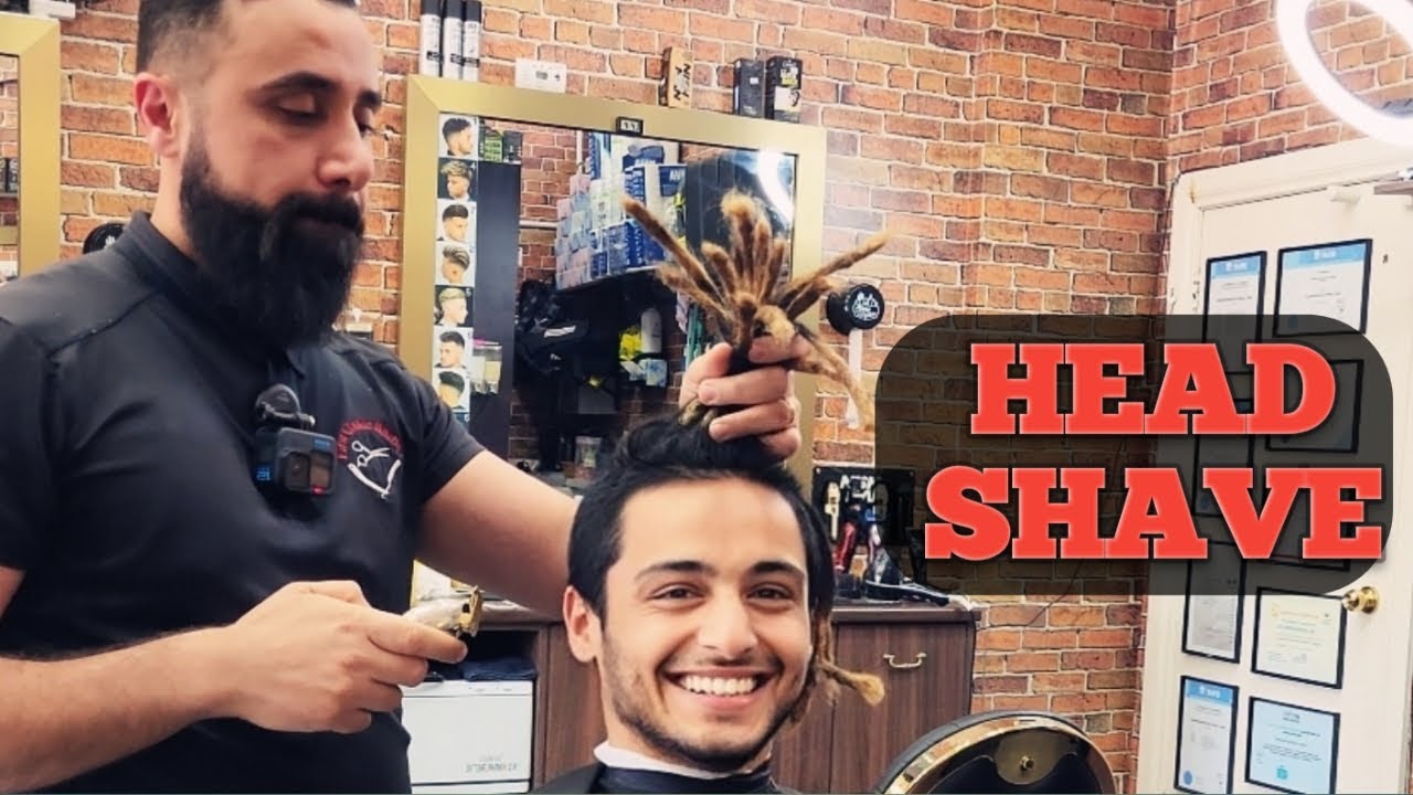 ASMR BARBER . 
