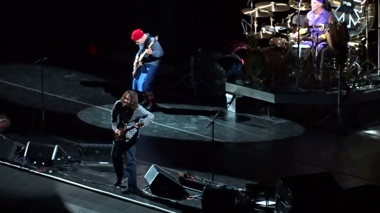 Red Hot Chili Peppers -Intro Jam, Can't Stop, 5/12/23 Snapdragon Stadium, San Diego