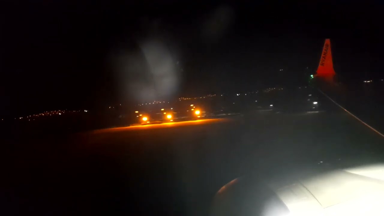 HARD BRAKES! Ryanair (op. by Malta Air) B737-8200 MAX landing at Milas-Bodrum Airport Runway 28R