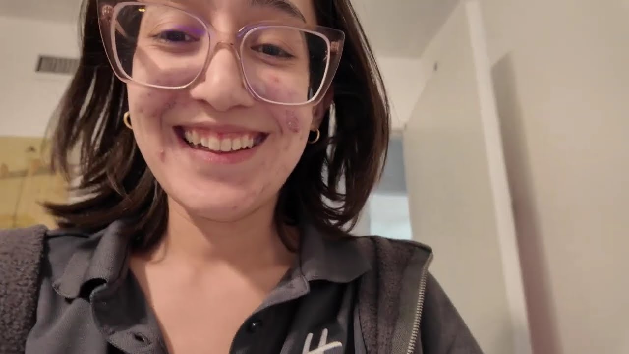 artnettt daily vlog//trying k pop ramen//getting my lunear basket ready for the year