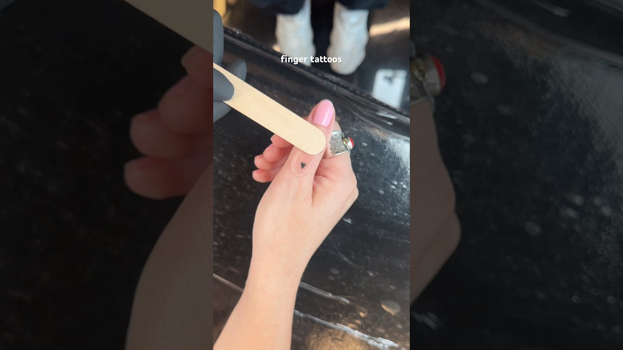 Finger Tattoo Ideas ♡