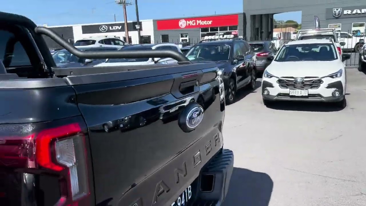 #35101 Ford Ranger Black Edition MY24.5