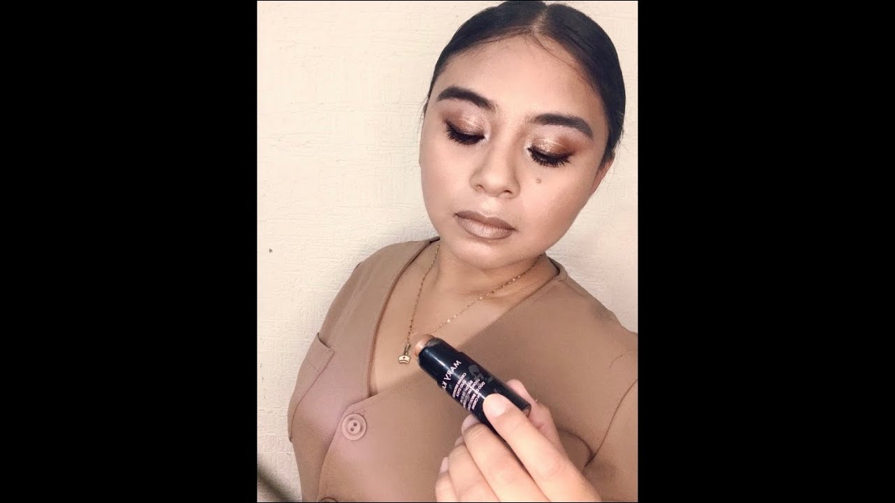 Utilizando el dúo de bronceador en crema de #marykay cómo sombra,contorno y labial 😍💄