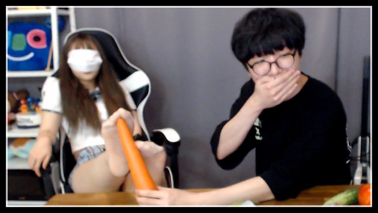 발로 과일 이름 맞추기 하는데... 오우...