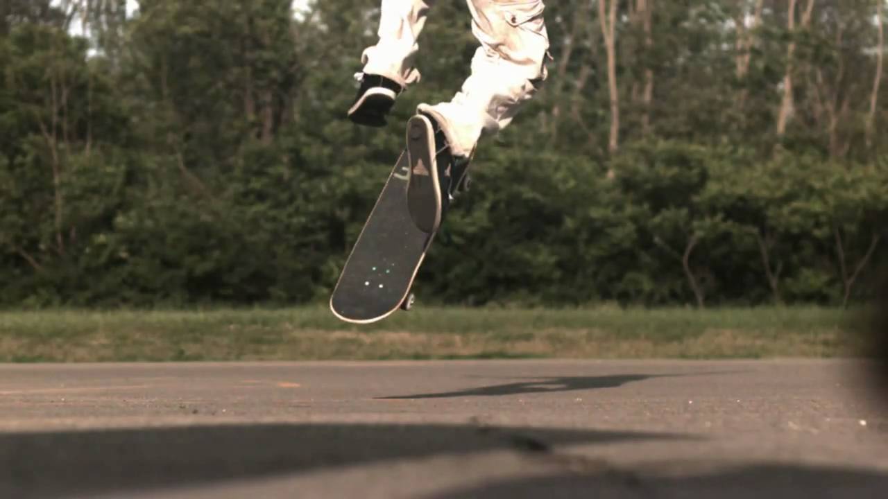 Skateology: bs pop shuv (1000 fps slow motion)