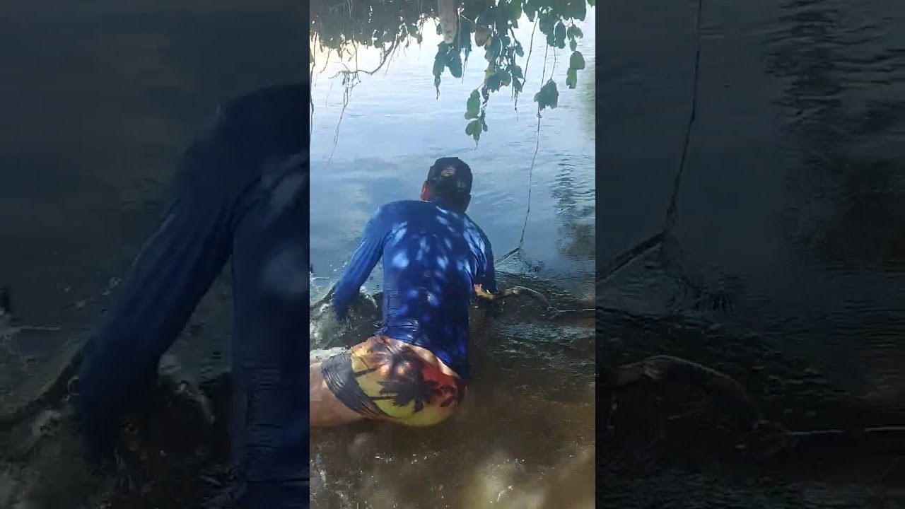 cagou nas cal&ccedil;a #yutubeshorts #yutube #comedia #amigos #felicidade #comedia