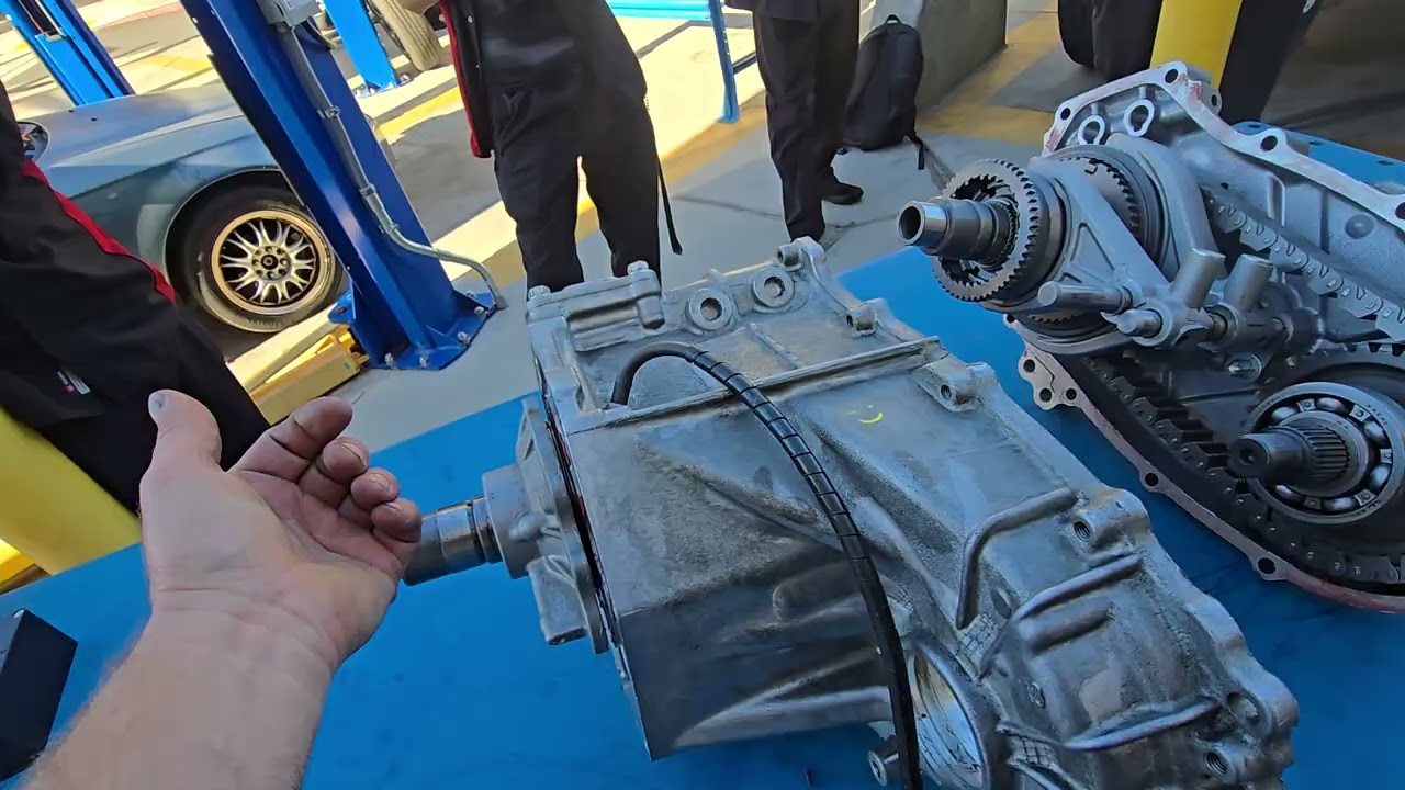 Обзор раздаточной коробки Toyota FJ Cruiser и урок ASE A3