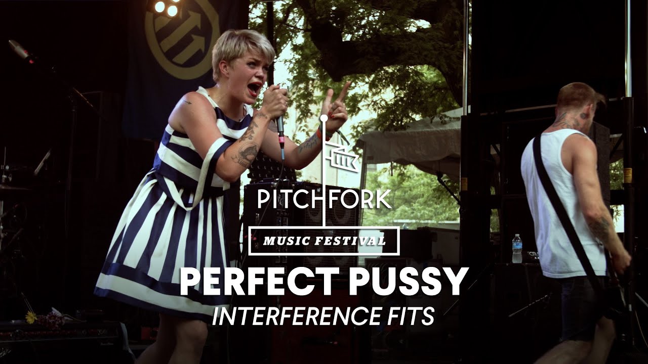 Perfect Pussy perform 