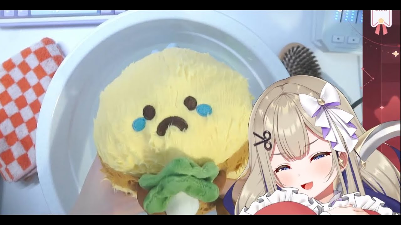 [Phase Connect] Amanogawa Shiina - Sad Bee Bath Time! #phaseclips