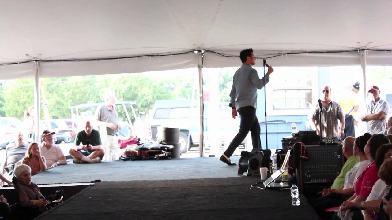 Joseph Hall sings 'Rubberneckin' Elvis Week 2015