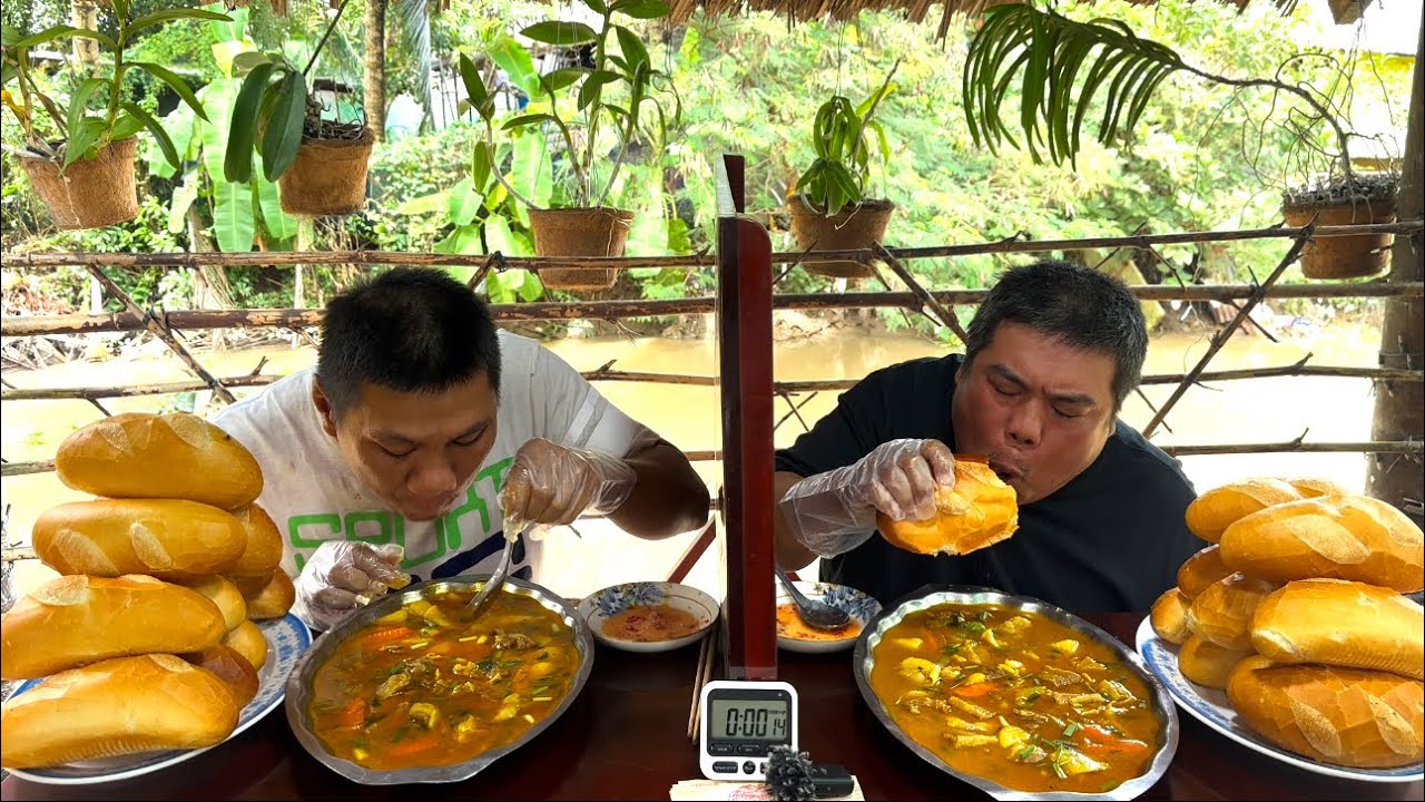 Trận Đấu Có 1 0 2  - 16 Phút Ăn 20 Ổ Bánh Mì 3 Ký BÒ HẦM KHOAI TÂY Thắng Được 2Tr | ATĐQ