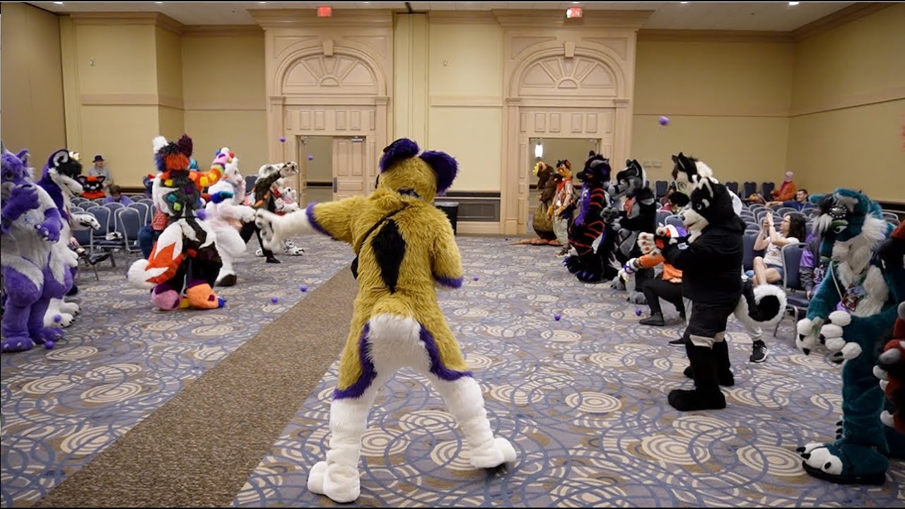 (MFF 2023) Fursuiting (201) in Action: Making Purple Memories