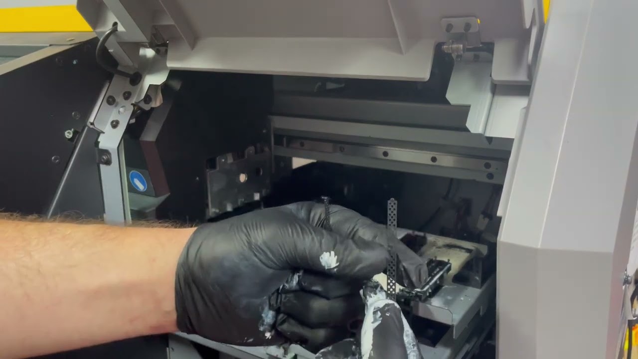 Mimaki UJF-6042MKII-E / M027794-FCO cap rubber replacement procedure.