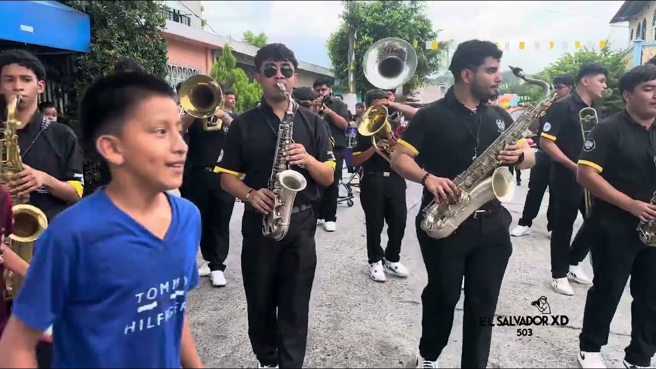 Presentación final san Vicente music sound en el Desfile de correo olocuilta 👌🏼🇸🇻🔥