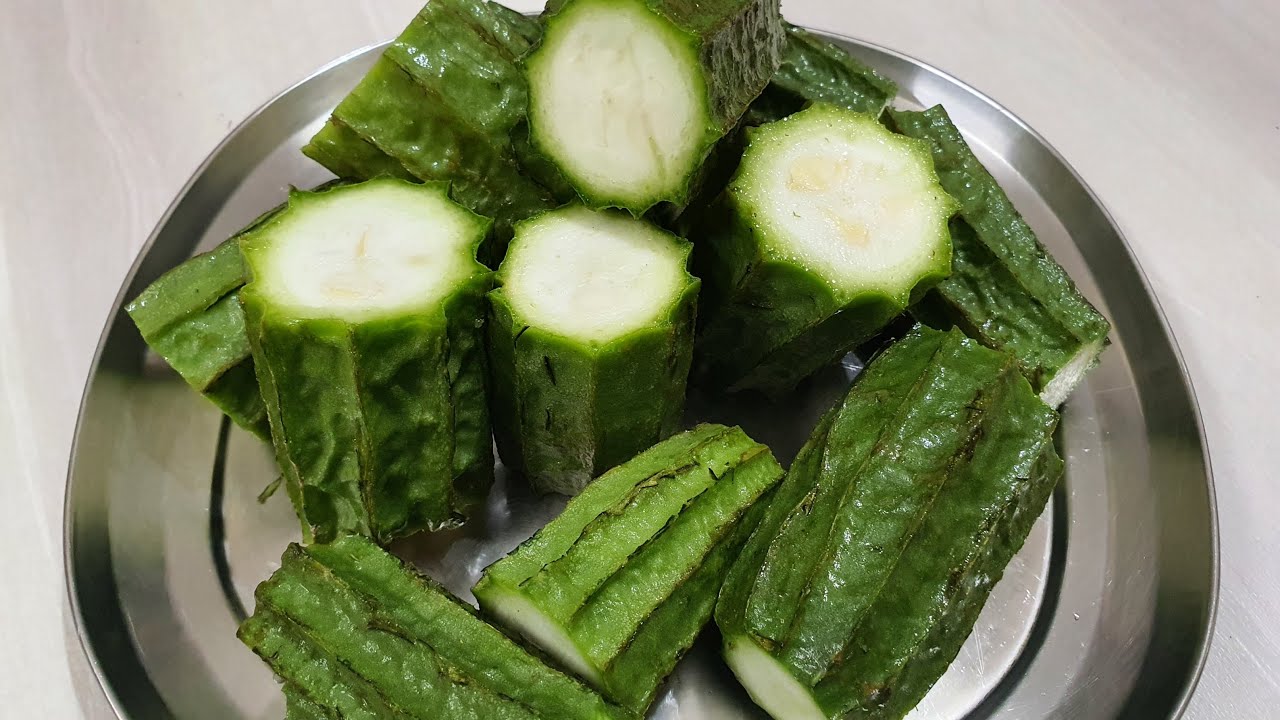 இட்லி, தோசைக்கு சூப்பரா இருக்கும் | Peerkangai Kichadi in Tamil | Peerkangai Recipes in Tamil