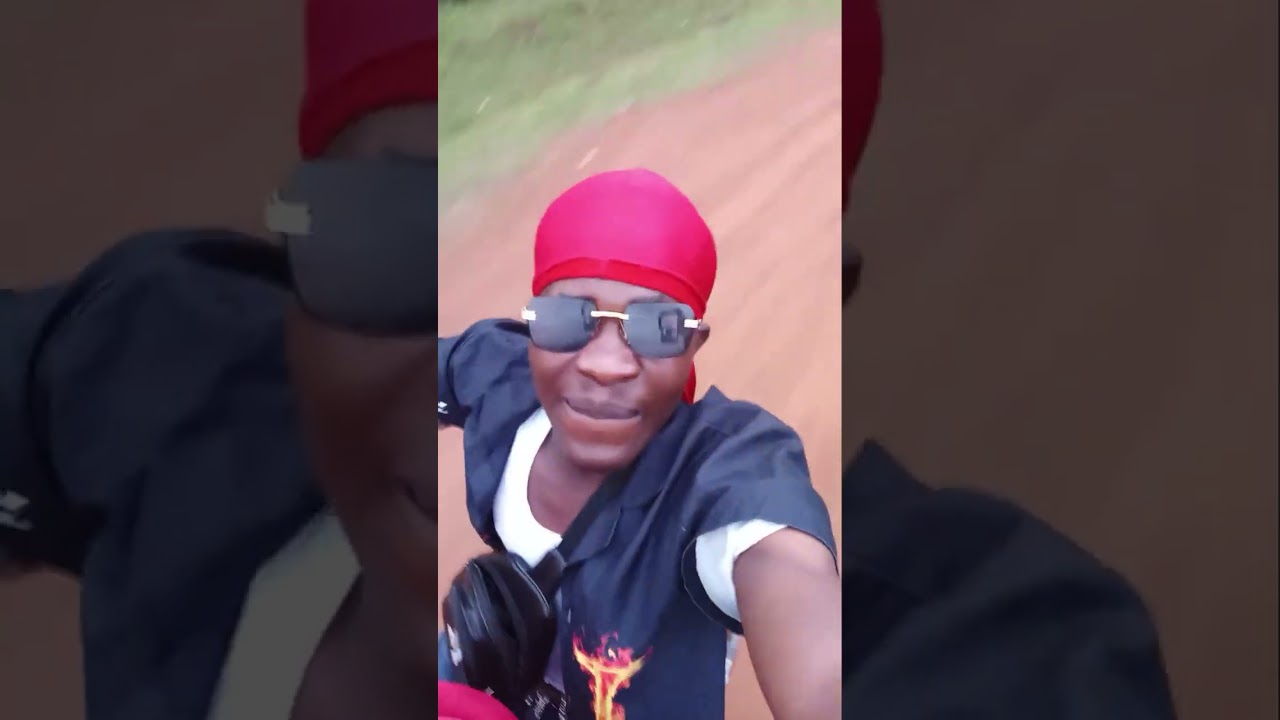 Clichi malzer kumaliza at his village with the motorcycle 🏍 see what happened 😳. 
