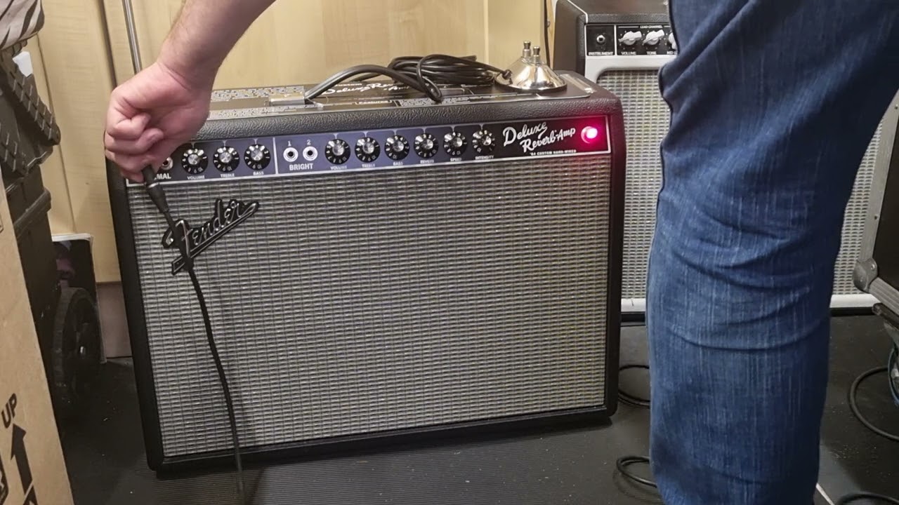 Fender 64 Deluxe Reverb comparison with Tone King Imperial mk 1
