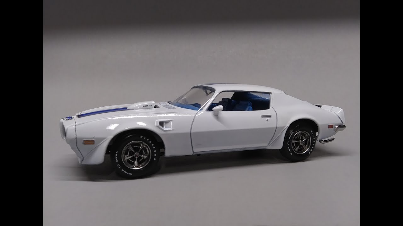 Revell 1970 Pontiac Firebird T/A 2n1 1/24 Scale Model Kit Build Review 85-4489
