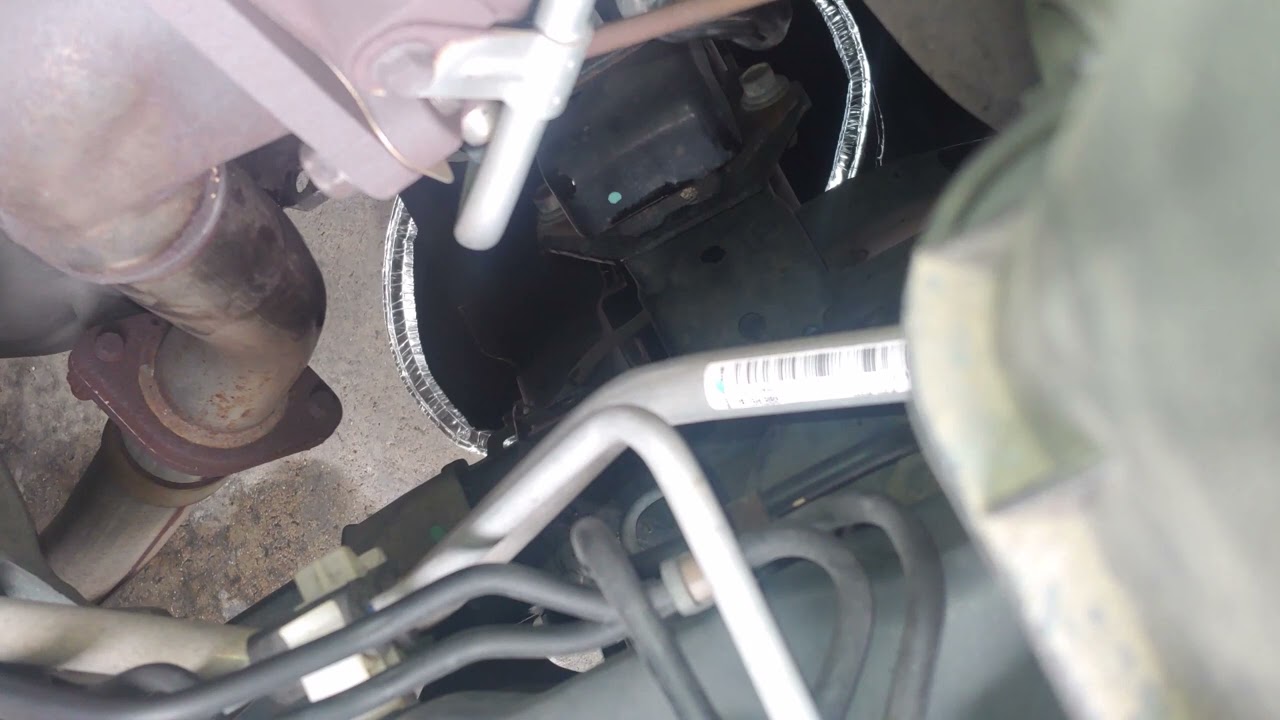 Mitsubishi L200 Cambio de Aceite y Filtro Parte 1
