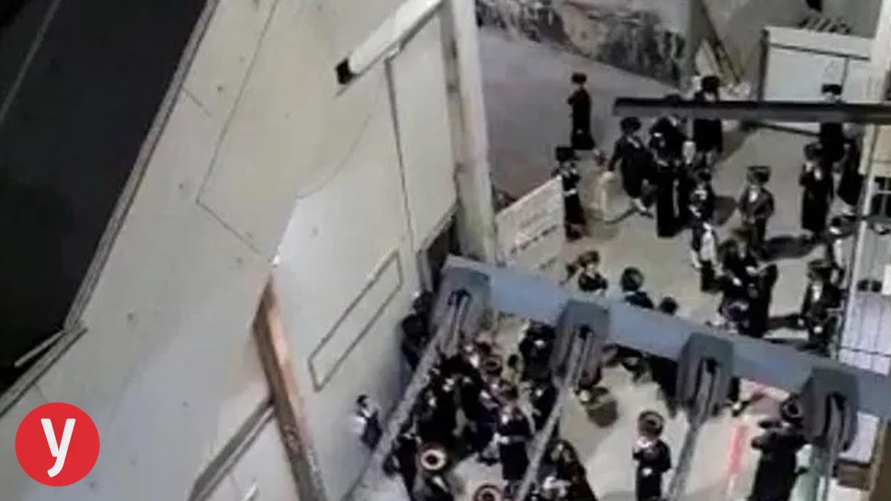 המשטרה מפזרת התקהלות של  חסידי ויזניץ' בבני ברק