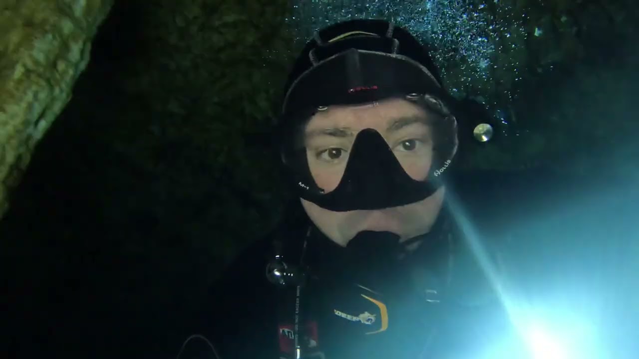 Cenote Dos Palmas - Cave Diving 