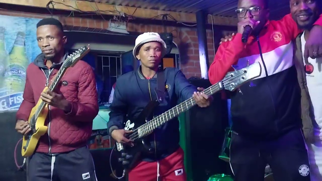 LetraAffigade avec Oscar Chakabuya live in Hukuntsi Pub65