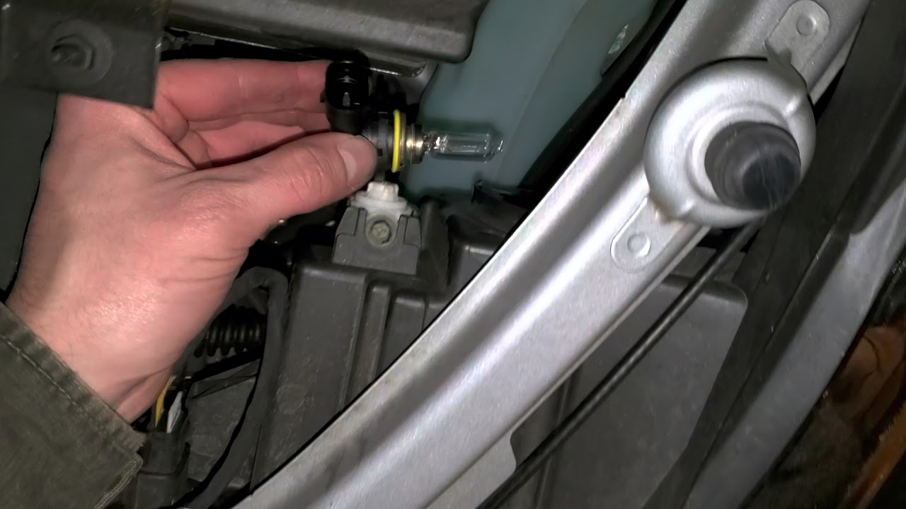 2018 Equinox Headlight Bulb Replacement & Hi Beam Fuses + Relay Locations