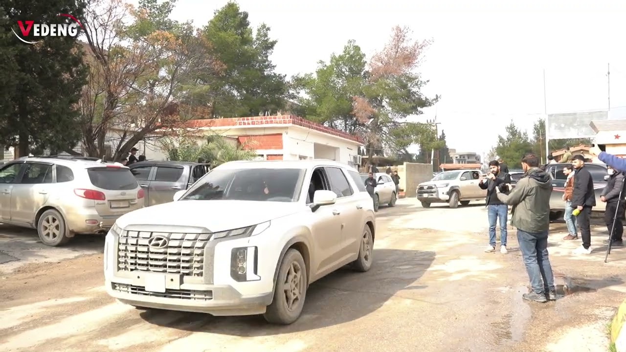 #شاهد لحظة وصول وفد الشركة السورية للبترول إلى مدينة #رميلان للاجتماع مع الاسايش وإدارة شركة رميلان 