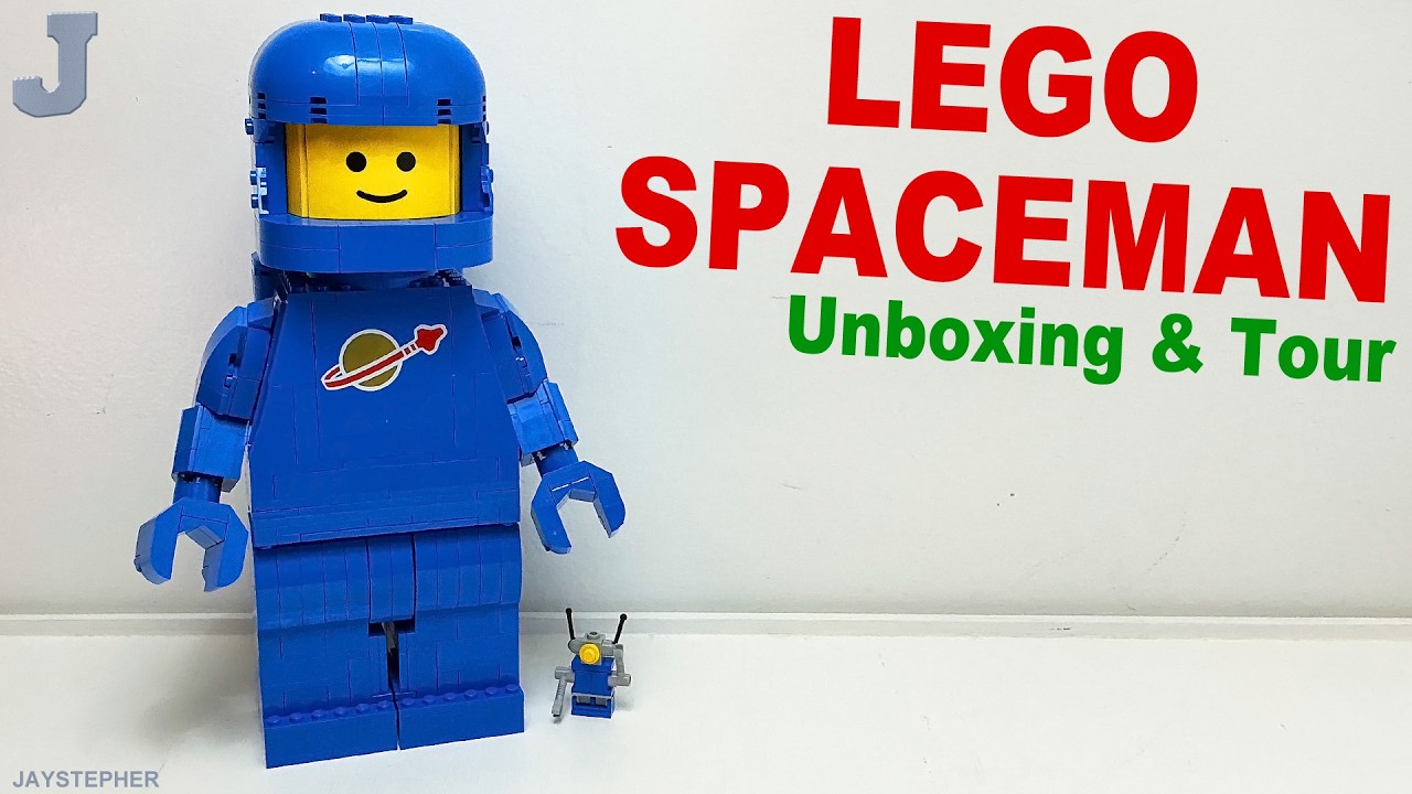 LEGO Space Scaled Up Blue Astronaut Minifigure 40921 Unboxing, Demonstration, & Review