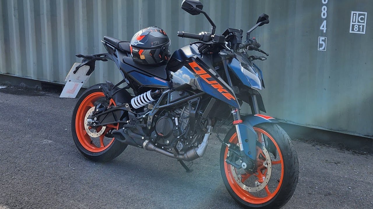 KTM DUKE 125 2024 RIDE