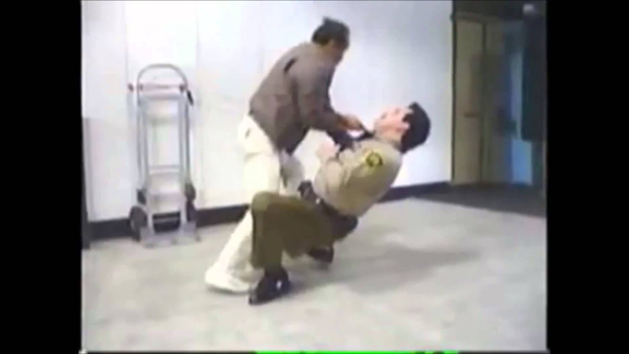 Filipino Kali Authority, Dan Inosanto on Speed of Knife Attacks Vs. Gun [Surviving Edged Weapons]