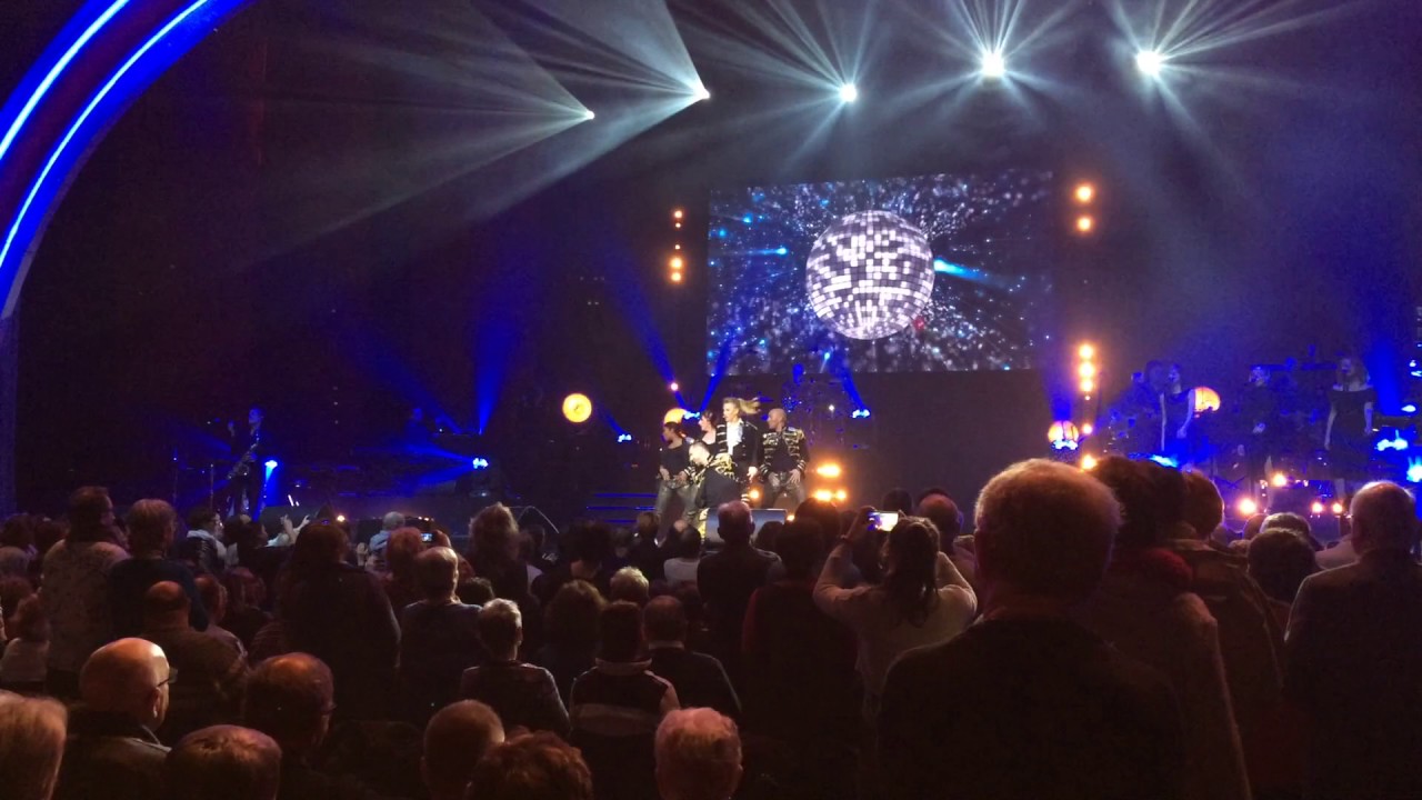 SHEILA   AGE TENDRE MEDLEY DISCO