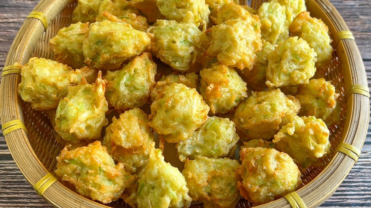 做萝卜丸子用面粉还是淀粉？多加一样小食材，外焦里软好吃不粘牙 【三丰美食】
