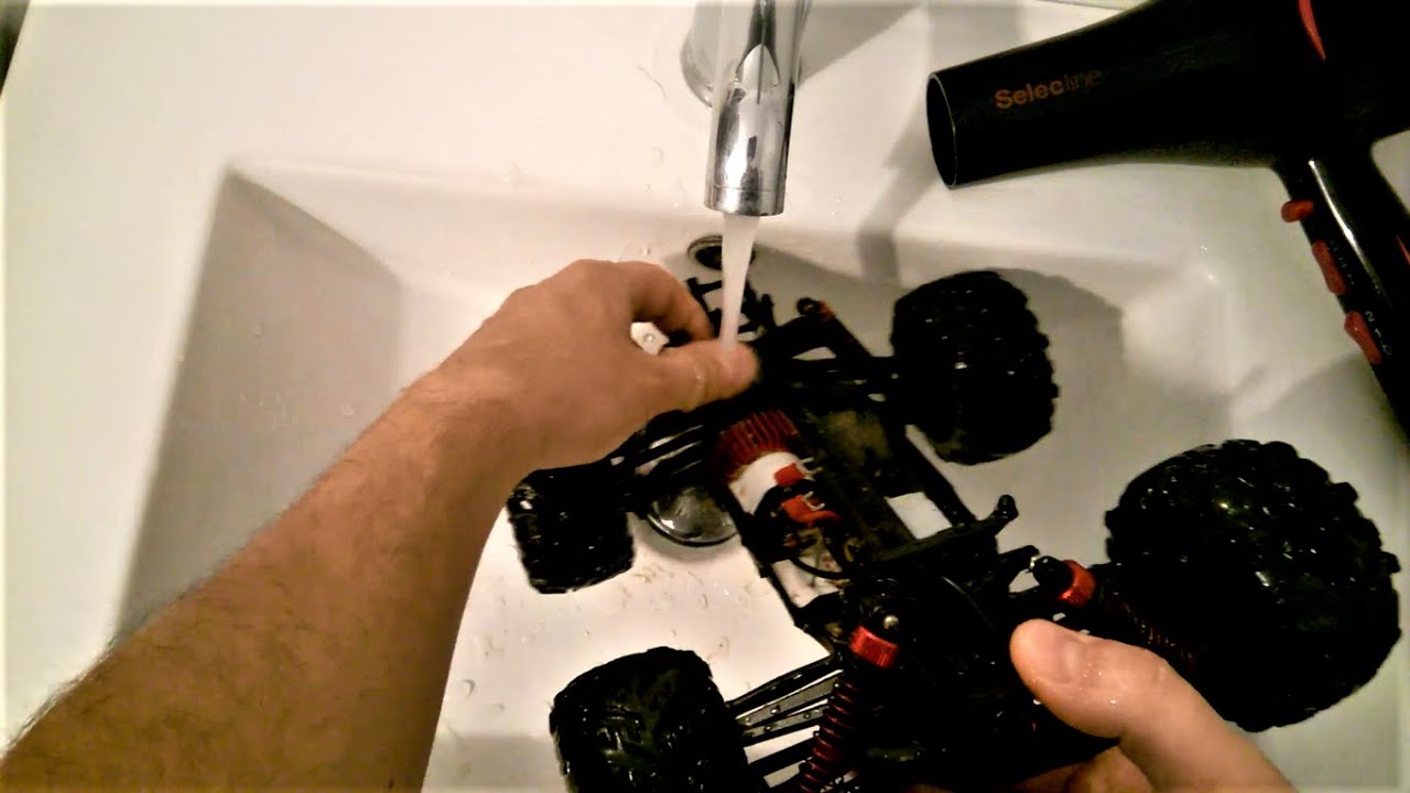 How to Wash and Clean Your RC Car and Not Destroy Electronics and Mechanical Parts. Xinlehong 9136.