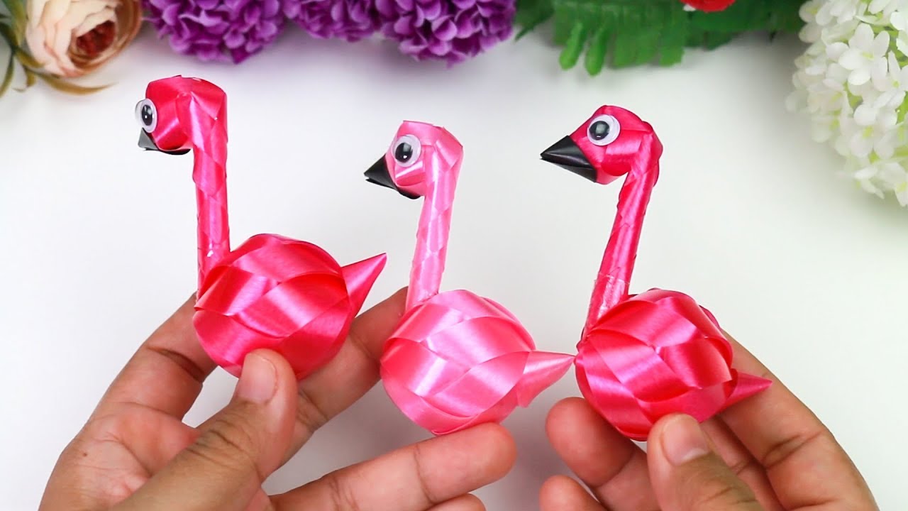 ริบบิ้นดิ้นด้าย | How to Make | Easy Ribbon flamingos | วิธีพับเหรียญโปรยทานนกฟลามิงโก้  by ลูกน้ำ