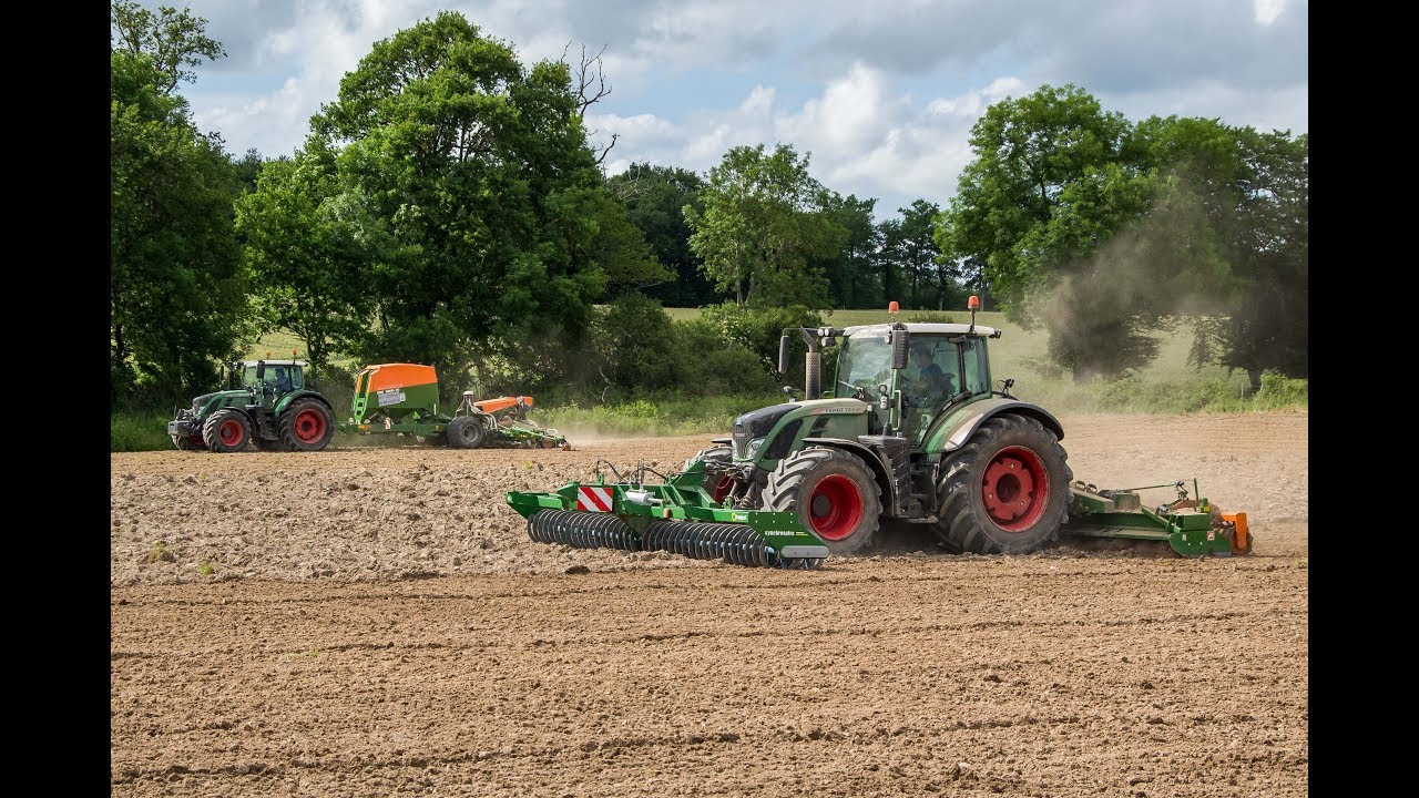 Fendt 724 et 720 + Rotative et Semoir Amazone au semis de maïs - SARL Artaël