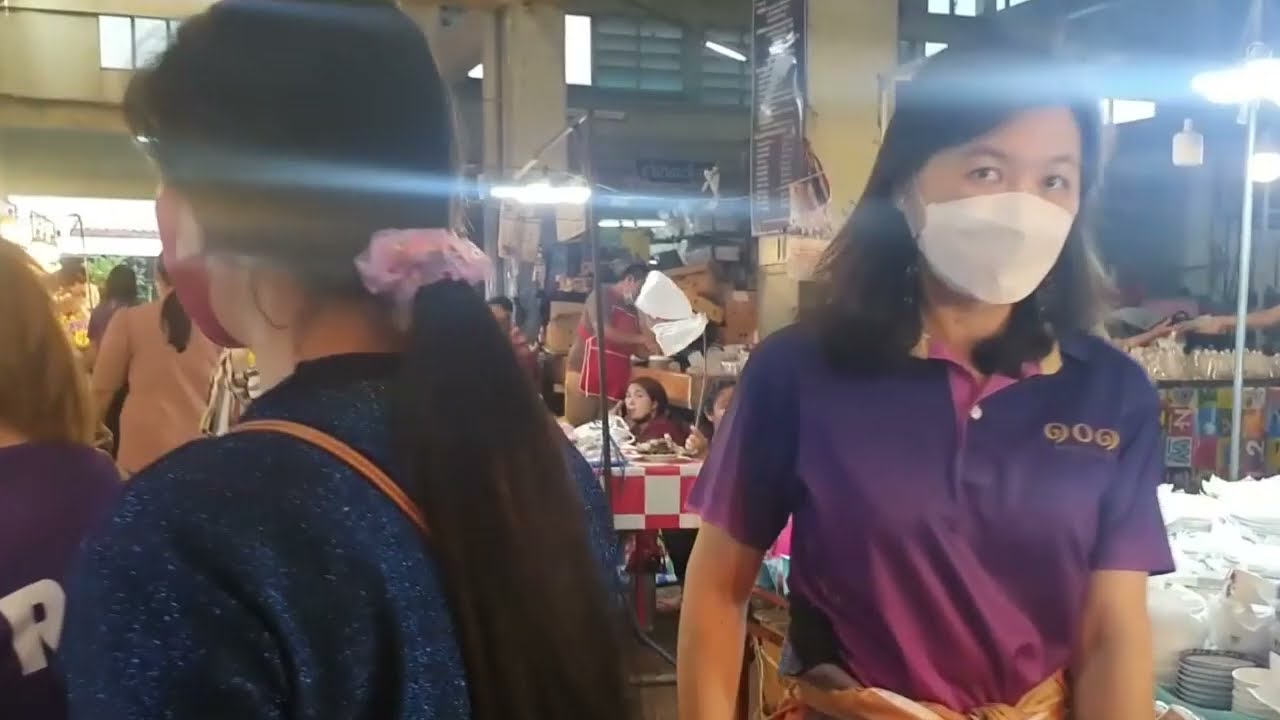Thung Charoen Fresh Food Night Market in Nai Mueang Roi Et City Central Isaan Thailand #roiet CCTV