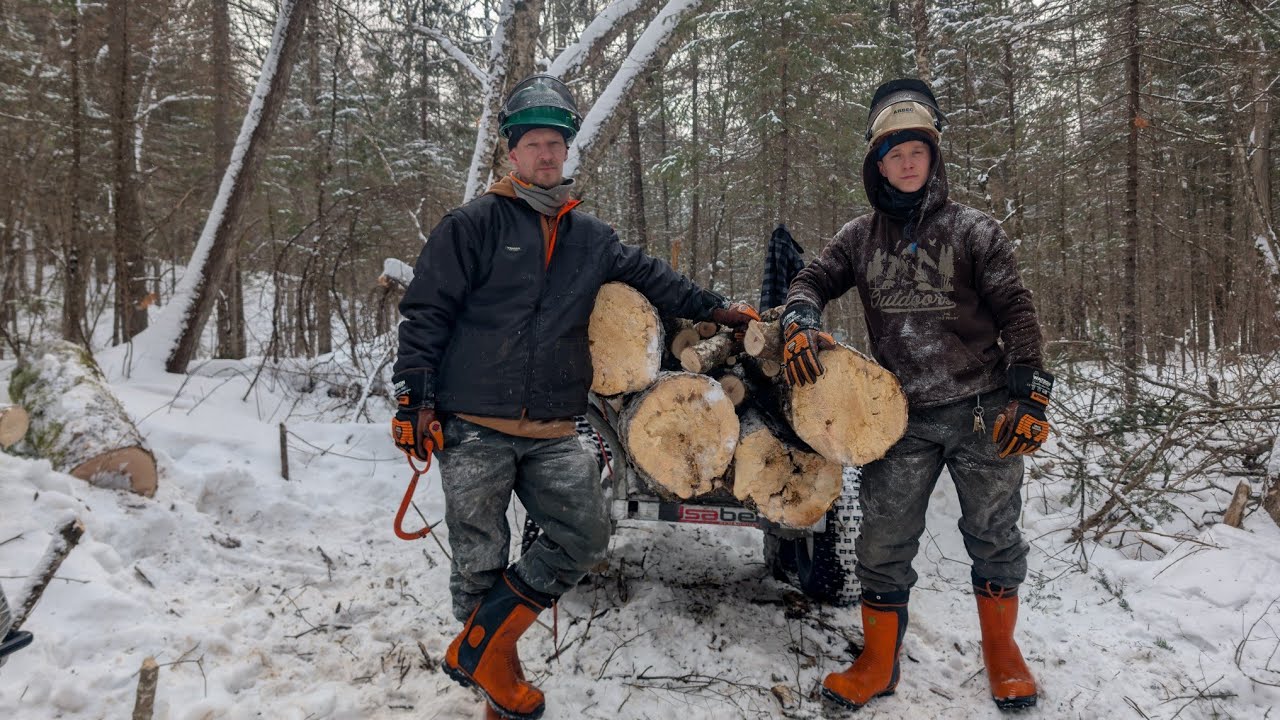 Transporting wood by four-wheel drive with several challenges @FredNorthwood 