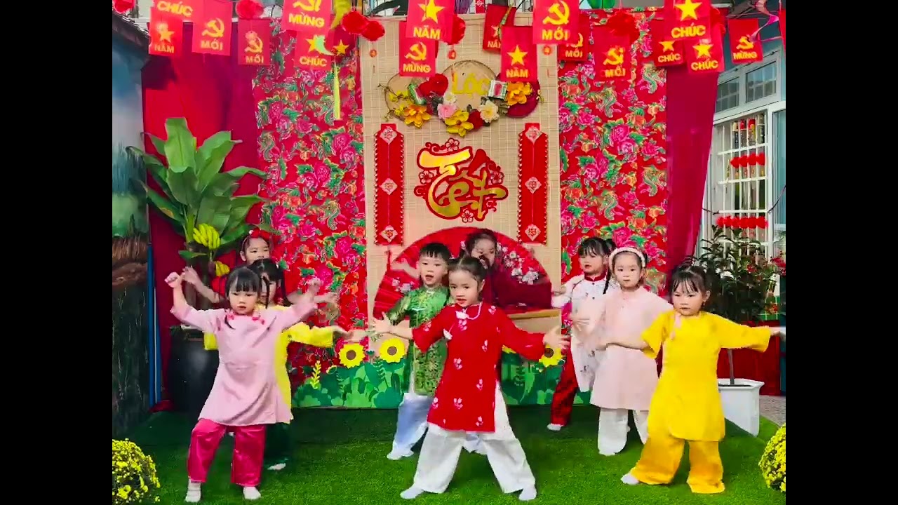 Múa Nụ Cười Xuân trường Thảo Nhi