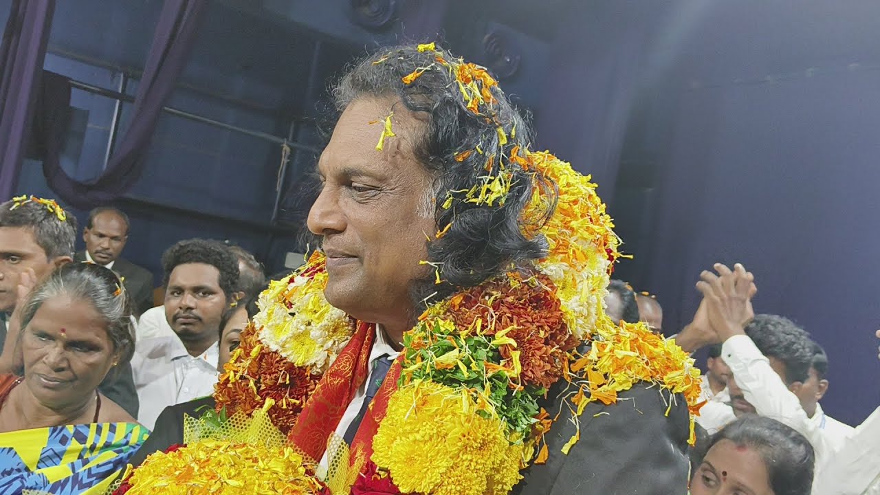 VESTIGE సౌత్ ఇండియన్ సూపర్ స్టార్ గ్రాండ్ ఎంట్రీ గుంటూరు
