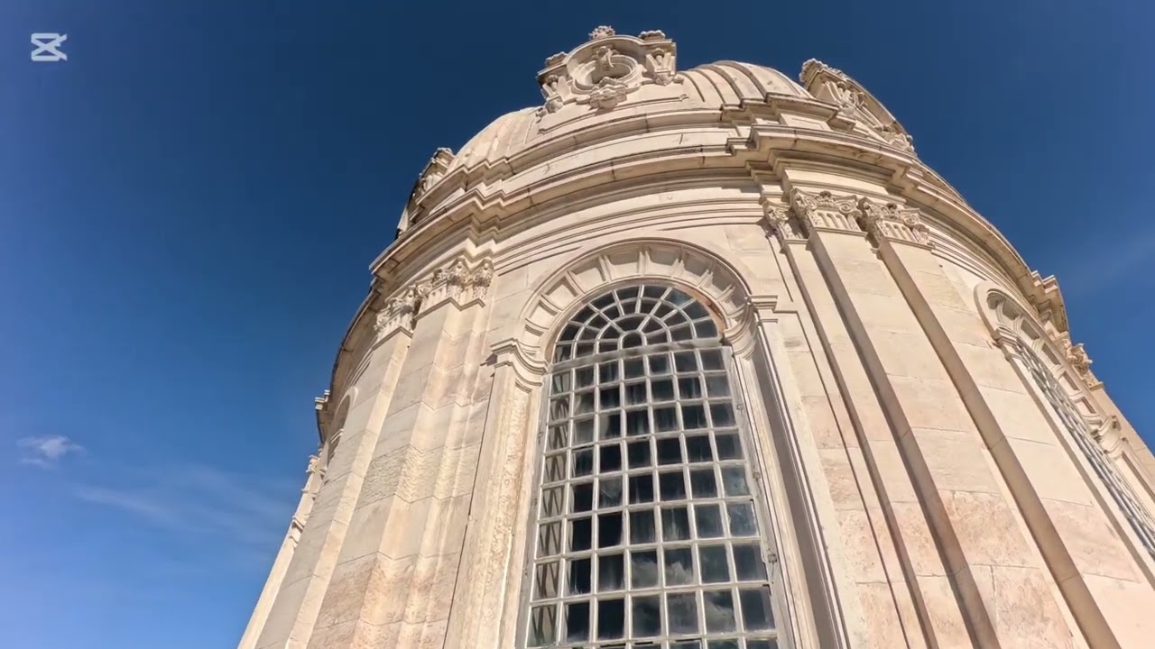 The Bear and Annette  in Portugal: Another day Another Cathedral