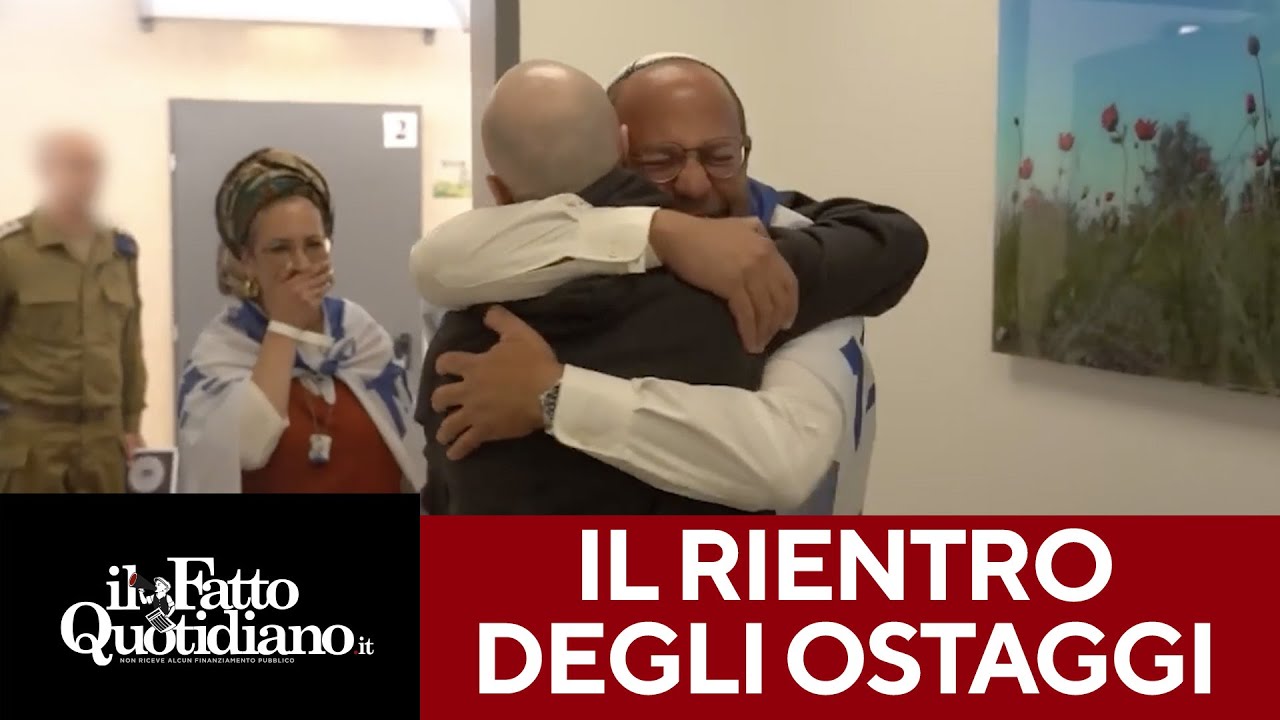 Gli ostaggi israeliani riabbracciano le famiglie: le immagini con Mor, Breslavski e Zangauker