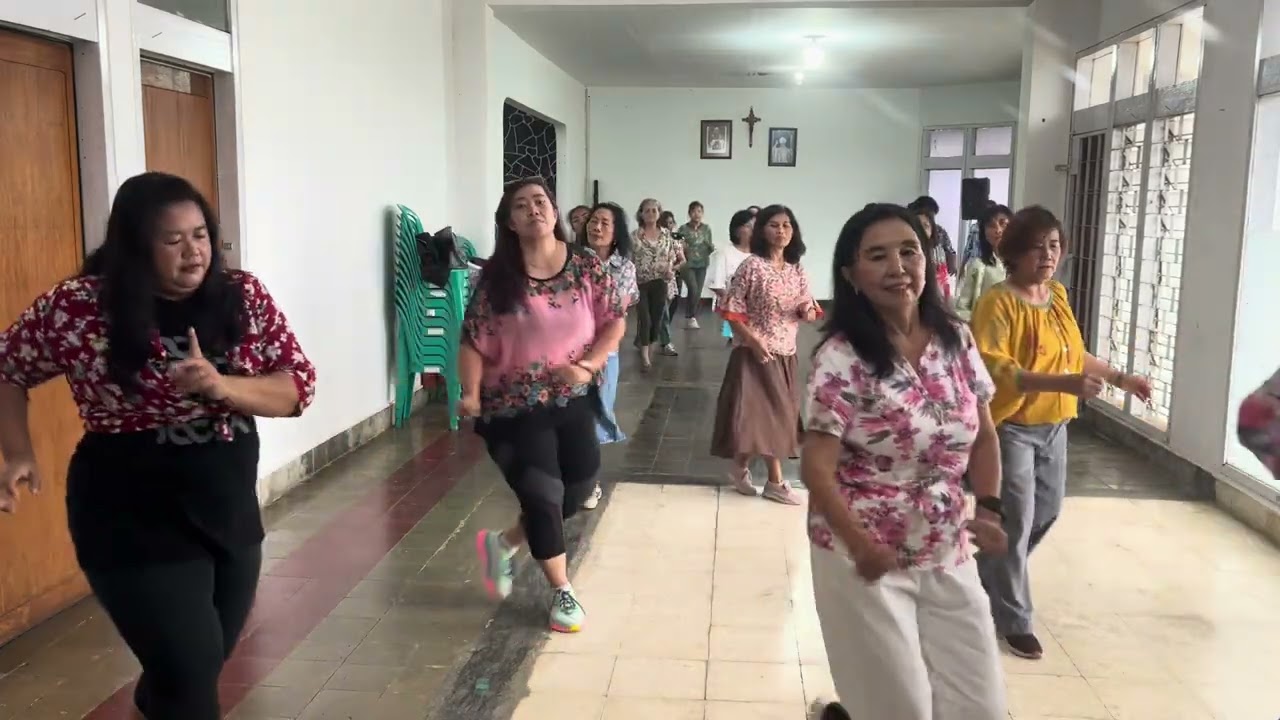 One Macarena #linedance