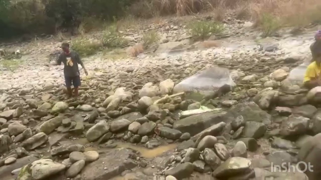 Laitlang lei hawi le kawm he Tiva kal nak.( Bung khua )