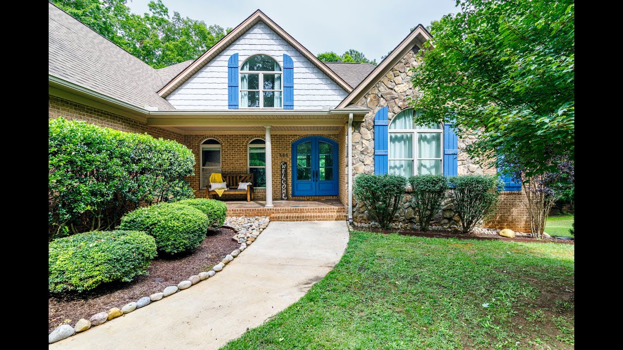 Custom Home for SALE on 5 Acres in Irmo, SC with Walkout Basement