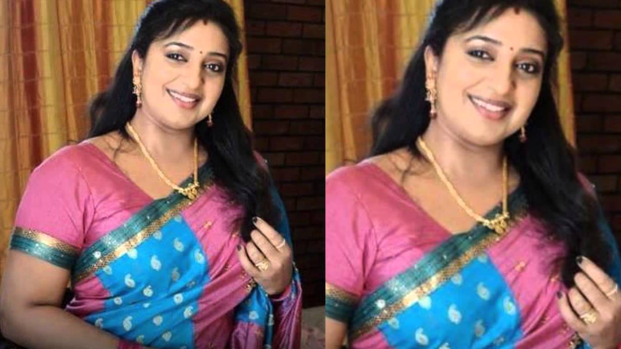 Sona Nair Selfie Show Mallu Serial Actress