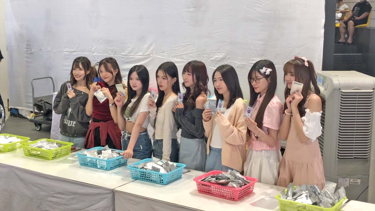19มค68 บรรยากาศงาน BNK48 5th Album “#Sukinanda” Roadshow @ MBK Center
