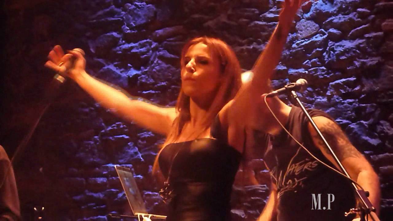 Ευρυδίκη @ Μαύρη τρύπα live - Πάγος, Πόσο λίγο με ξέρεις, Ονειρεύομαι ακόμα μαμά
